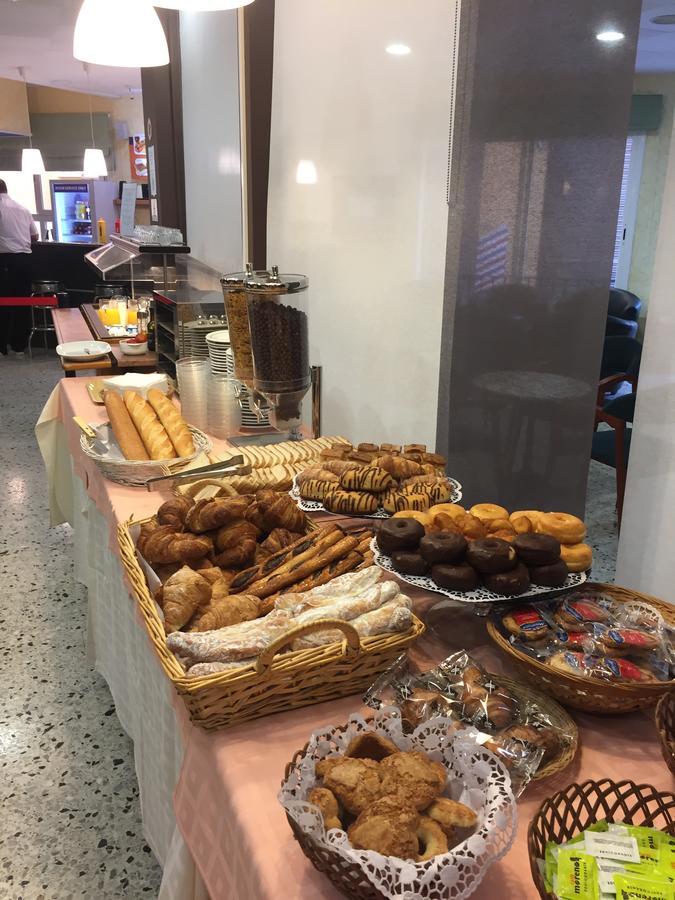 Hotel Proa Astor Λορέτ Ντε Μαρ Εξωτερικό φωτογραφία